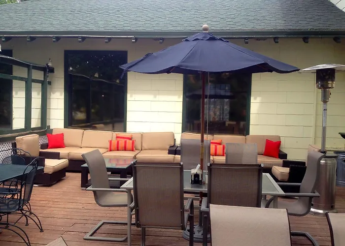 The Higgins 3* Glenrock