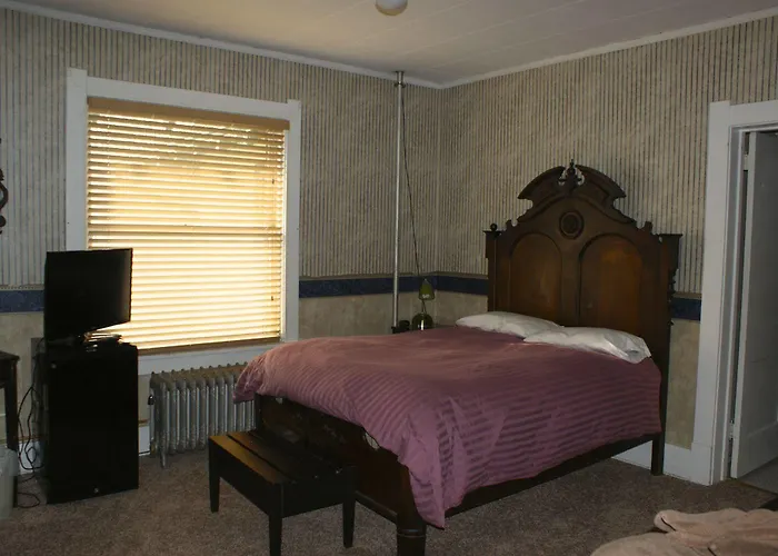 The Higgins Hotel