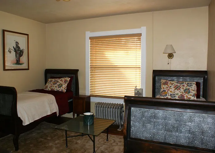 The Higgins Hotel Glenrock