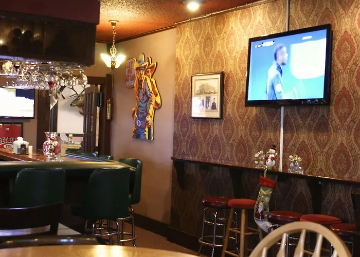 The Higgins Hotel 3*
